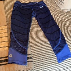 AVIA size small exercise pants.